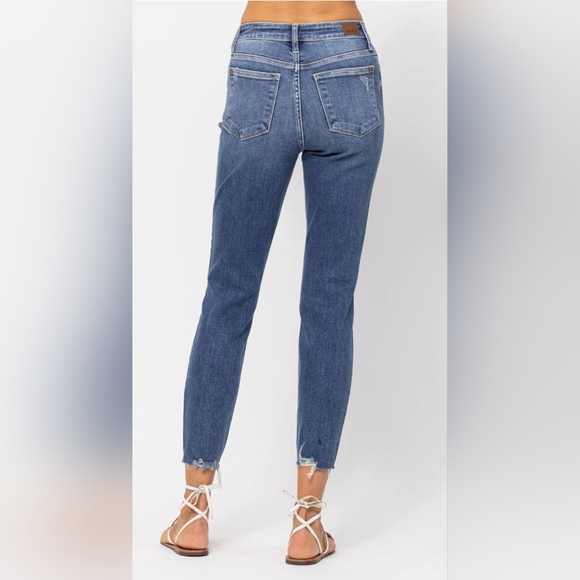 NWT Judy Blue distressed, high waist, relaxed fit jeans sz 15 (32) - Picture 10 of 16